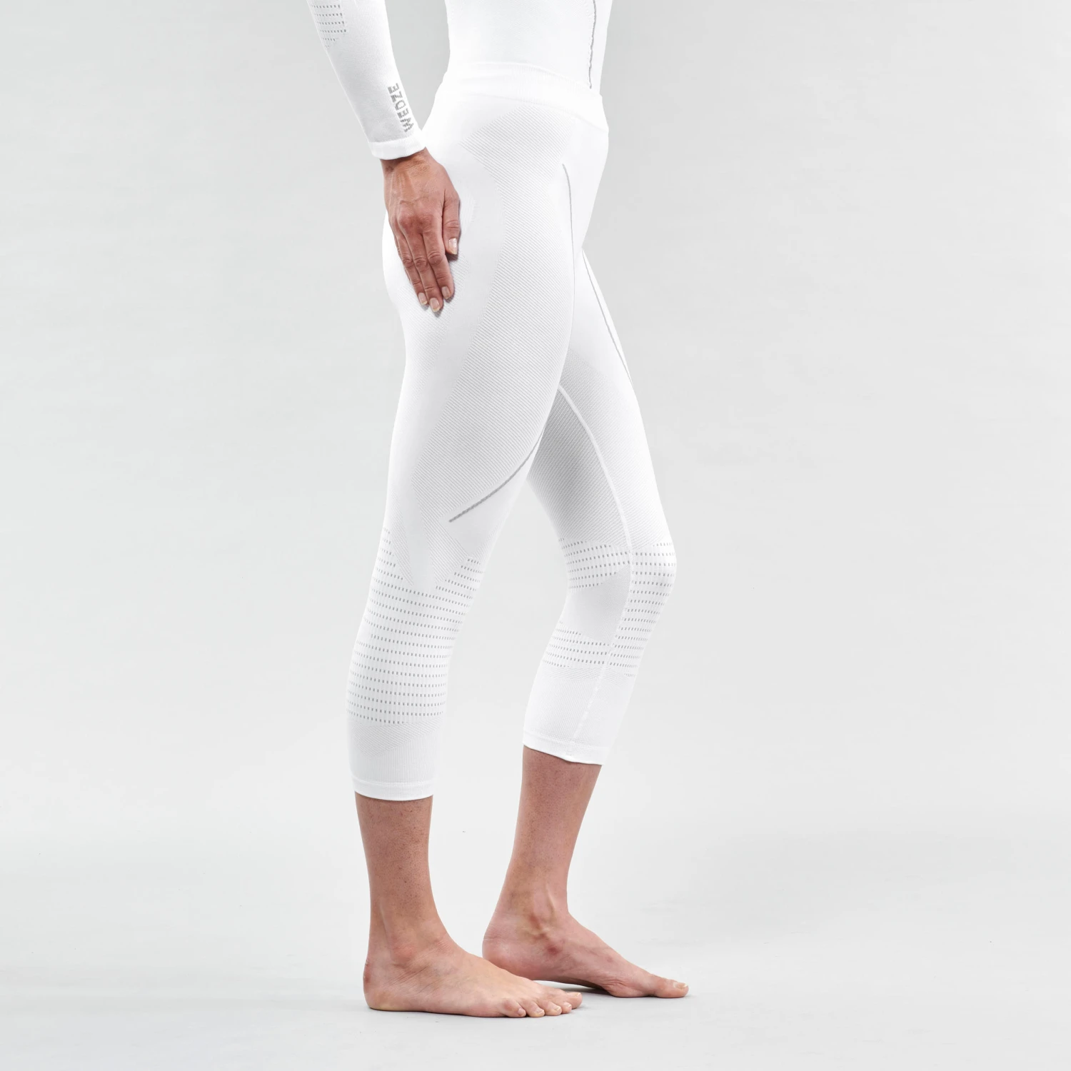 WEDZE Women’s Ski Base Layer Bottoms - BL 980 White 3 WEDZE Women’s Ski Base Layer Bottoms - BL 980 White - Image 3