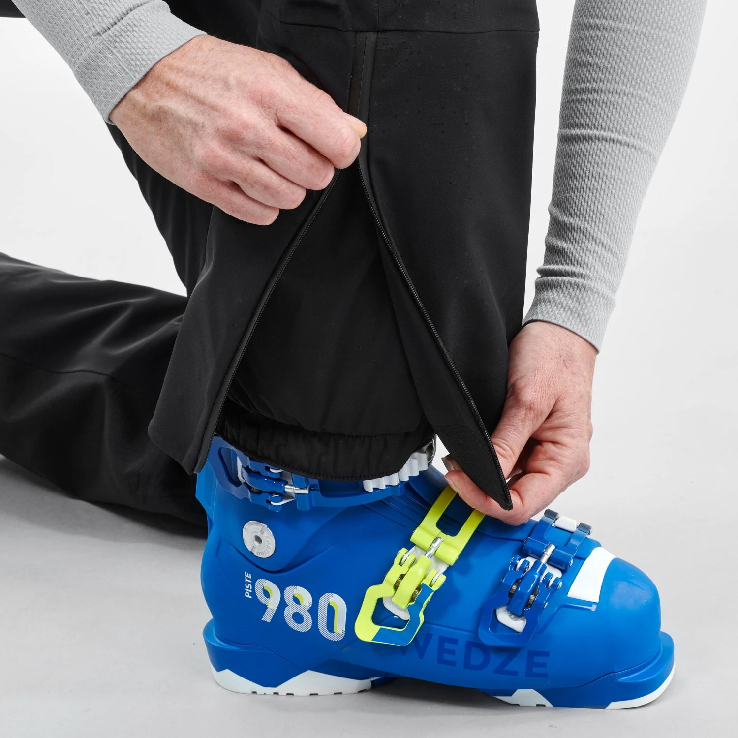 WEDZE Women's Downhill Ski Pants - 980 Black 2 WEDZE Women's Downhill Ski Pants - 980 Black - Image 2